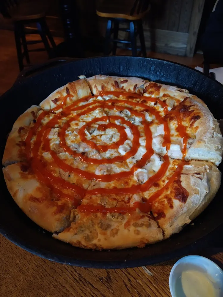 Buffalo Chicken Skillet Pizza